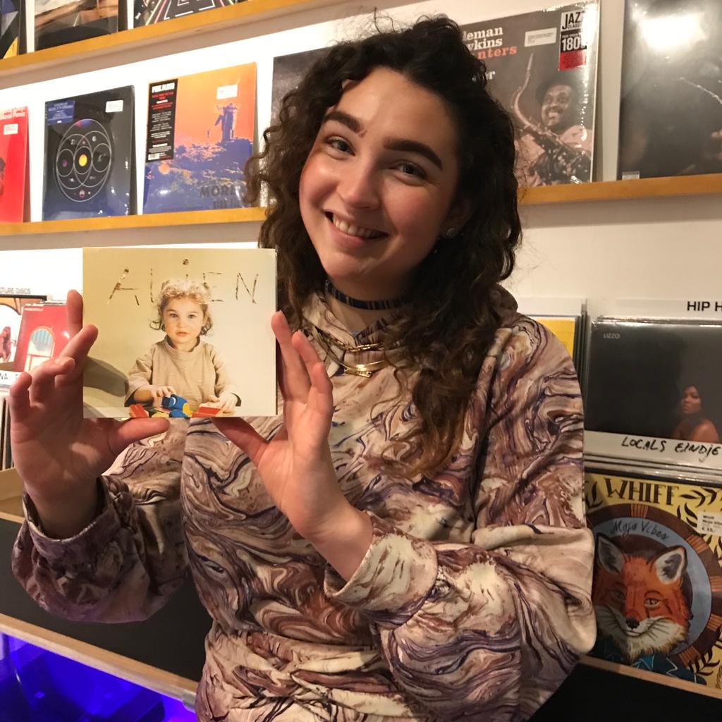 de platenzaak support local Jasmijn Doemedanieaan man cd Alien Eindhoven